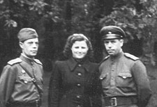 Первая и последняя встреча двух братьев в Берлине 1945 года